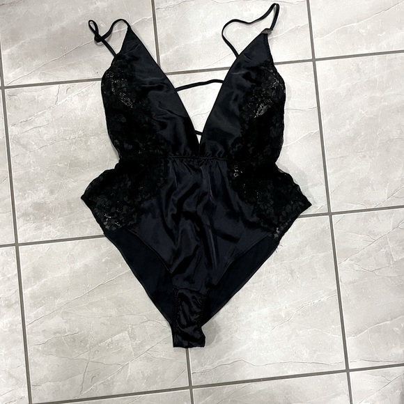 La senza satin lace romper black lingerie - Picture 1 of 3